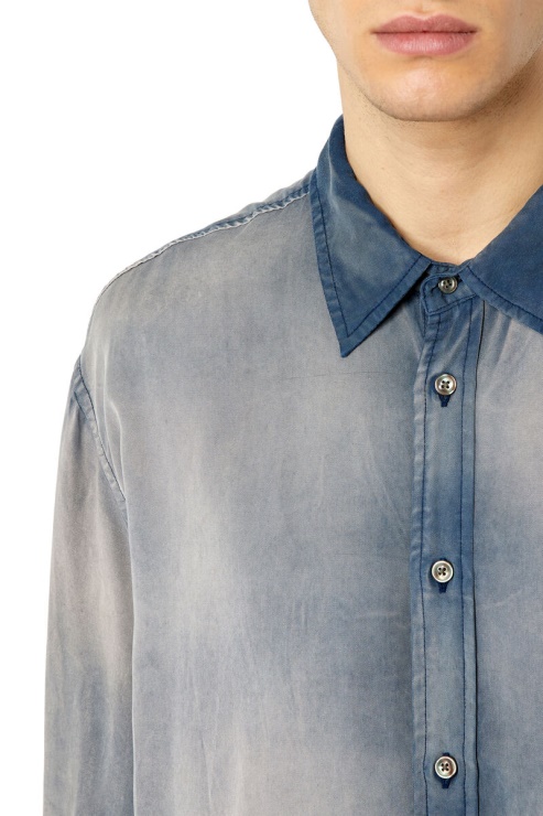 Diesel S-umbe-traiter Bleu