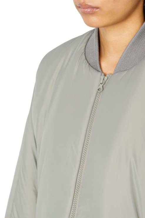 Gris W-day-ny Diesel