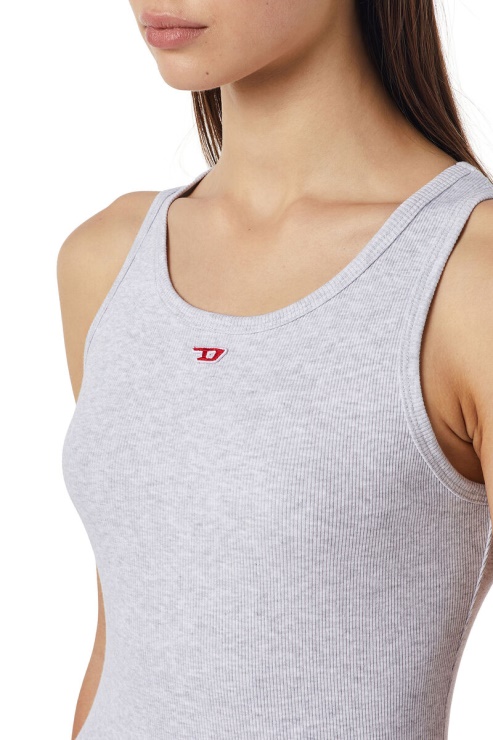 Gris D-tank-d Diesel