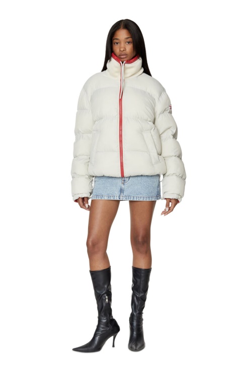 Diesel Avec Jupiter Rouge